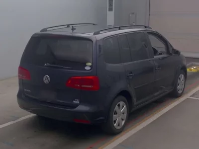 Volkswagen GOLF TOURAN