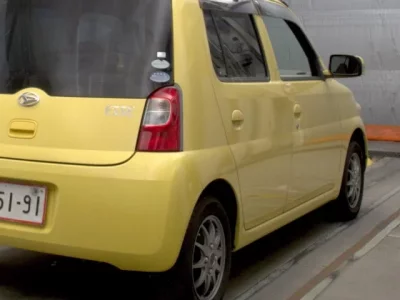 Daihatsu Esse