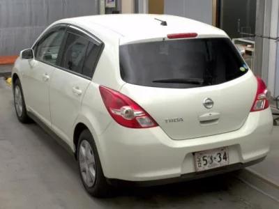 Nissan TIIDA