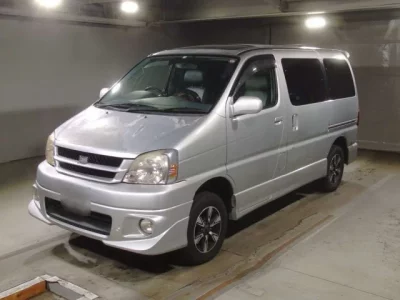 Toyota HIACE REGIUS