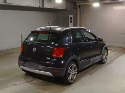 Volkswagen CROSS POLO