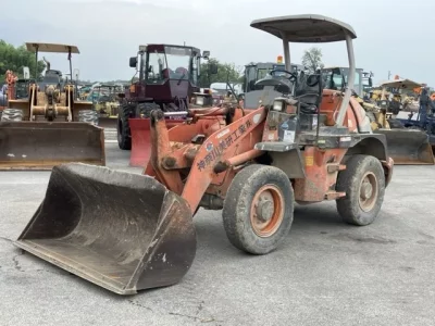 HITACHI ZW80