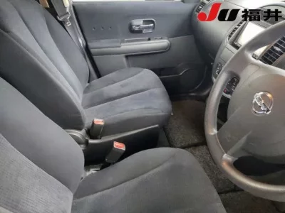 Nissan LAFESTA