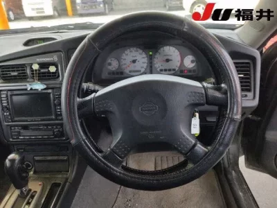 Nissan STAGEA