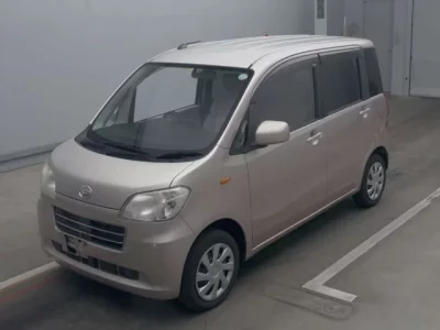 Daihatsu TANTO EXE