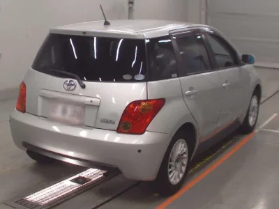 Toyota IST