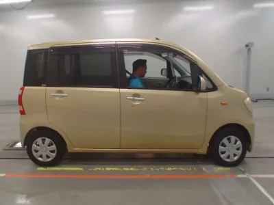 Daihatsu TANTO EXE