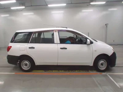 Nissan AD