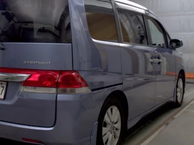 Honda STEP WAGON