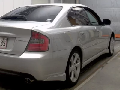 Subaru LEGACY B4