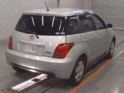 Toyota IST