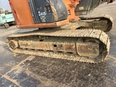 HITACHI ZX125US