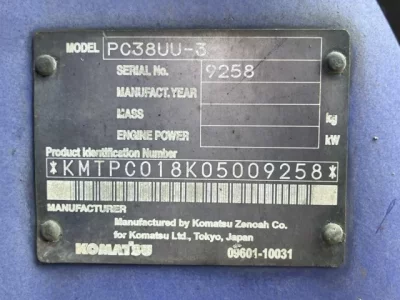 KOMATSU PC38UU-3