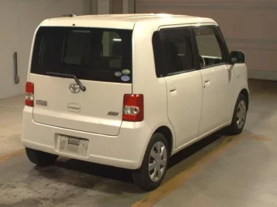 Toyota PIXIS SPACE