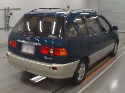 Toyota IPSUM