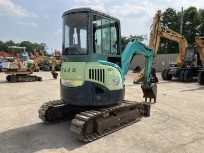 YANMAR VIO27-2