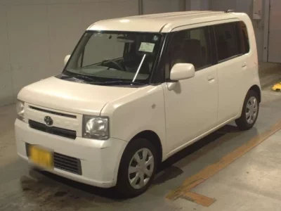 Toyota PIXIS SPACE