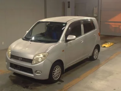 Daihatsu MAX