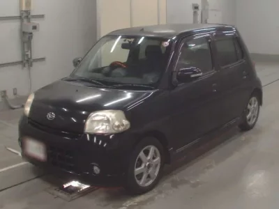 Daihatsu Esse