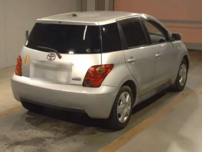 Toyota IST