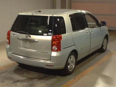 Toyota RAUM