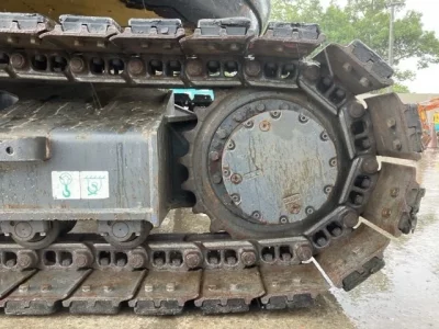 KOMATSU PC138US-8