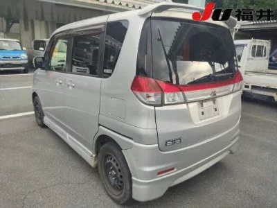 Mitsubishi DELICA D2