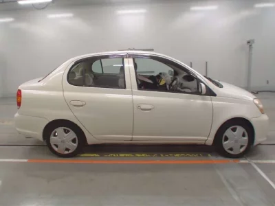 Toyota PLATZ