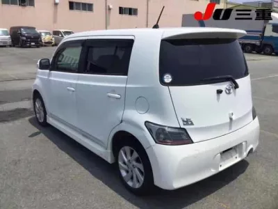 Toyota BB