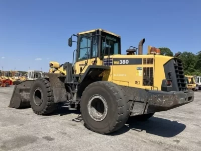 KOMATSU WA380-6