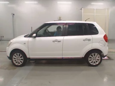 Mazda VERISA
