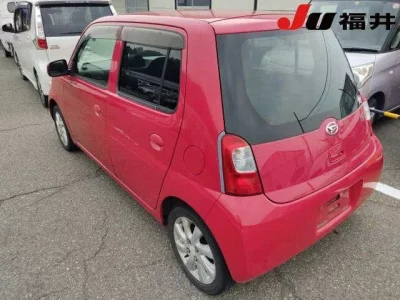 Daihatsu Esse
