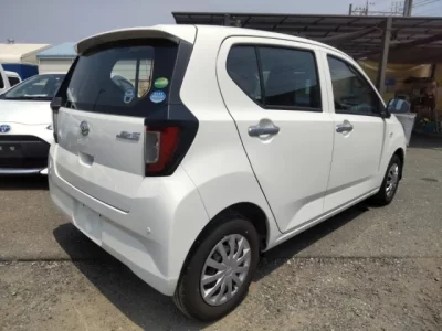 Daihatsu MIRA E S