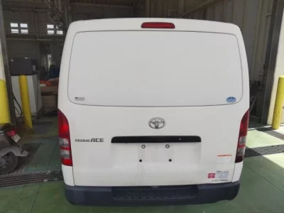 Toyota REGIUS ACE VAN