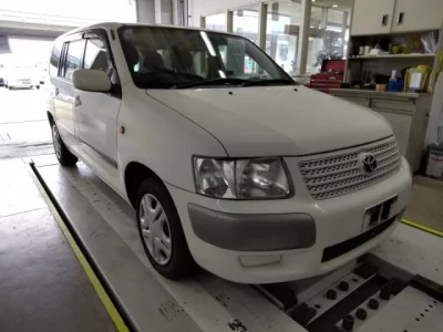 Toyota SUCCEED
