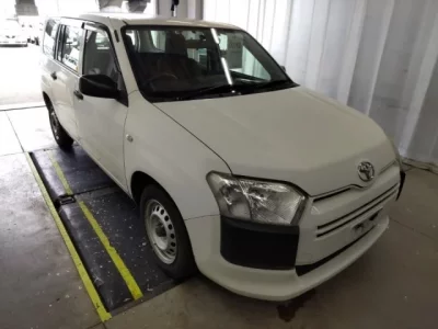Toyota SUCCEED