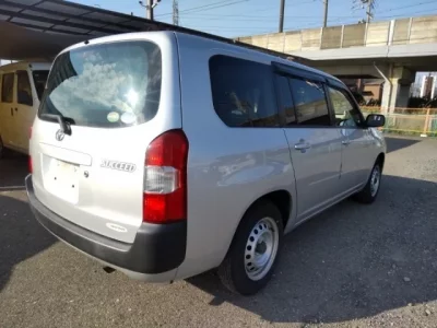 Toyota SUCCEED