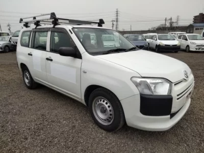 Toyota SUCCEED