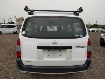 Toyota SUCCEED