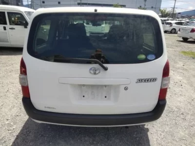 Toyota SUCCEED