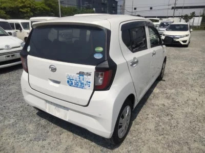 Daihatsu MIRA E S