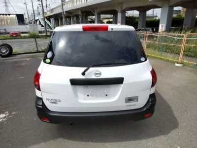 Nissan AD