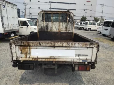 Mazda TITAN