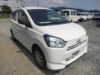 Daihatsu MIRA E S