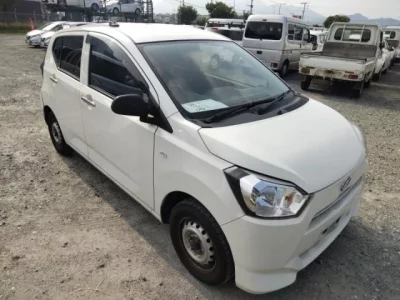 Daihatsu MIRA E S