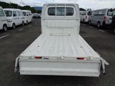 Nissan CLIPPER TRUCK
