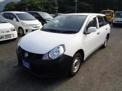 Nissan AD