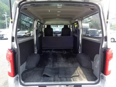 Nissan CARAVAN VAN