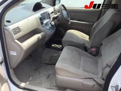Toyota RAUM