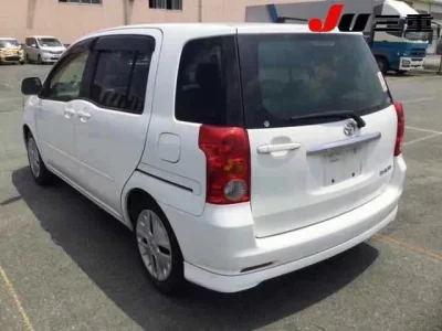 Toyota RAUM